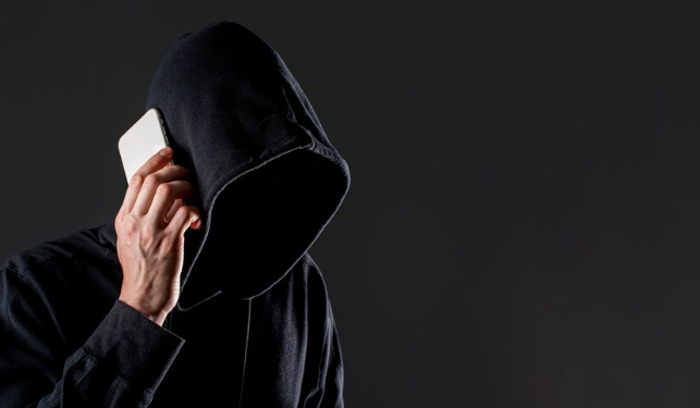 Телефонные мошенники выманили у 61-летнего жителя рязанского Новомичуринска 420 тысяч рублей Телефонные мошенники выманили у 61-летнего жителя рязанского Новомичуринска 420 тысяч рублей