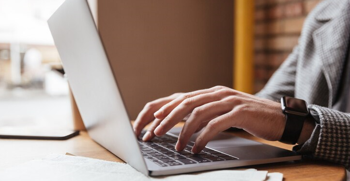 В 2025 году россиян ждет одна шестидневная рабочая неделя В 2025 году россиян ждет одна шестидневная рабочая неделя