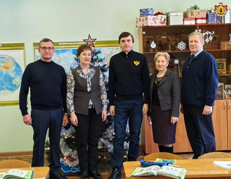 Глава Минпросвещения РФ Кравцов 15 декабря прибыл с визитом в Рязанскую область