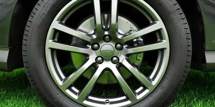 С начала 2025 года в Рязани за парковку на газонах оштрафовали 5820 водителей