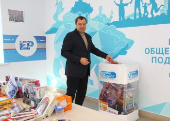 Мэр Рязани Артемов принял участие в благотворительной акции «Коробка храбрости»