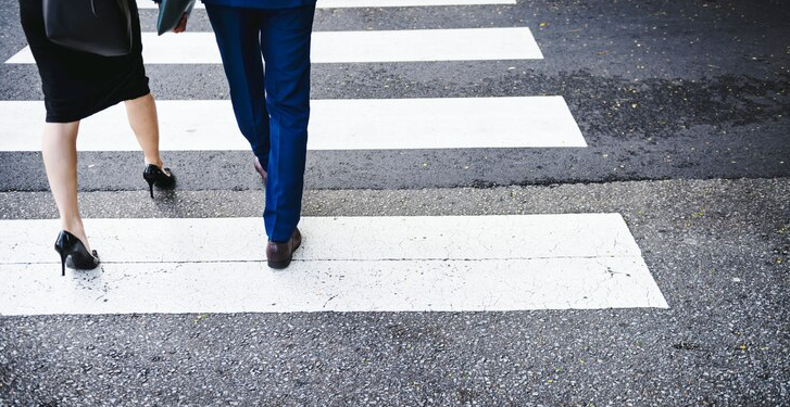 За сутки рязанские полицейские выявили более 10 пешеходов-нарушителей