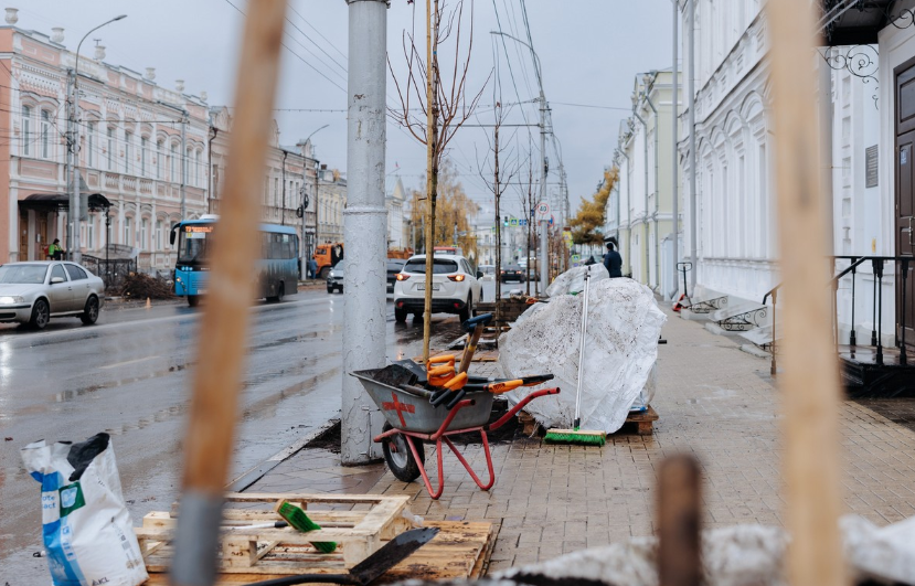 Губернатор Малков проконтролировал ход работ по озеленению Рязани