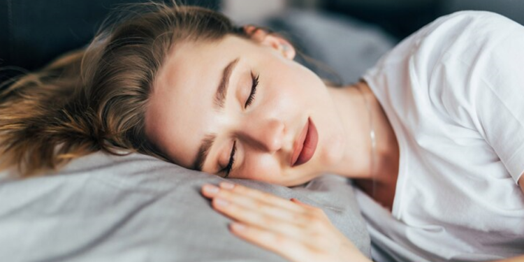 Психиатр Костюк: 20-минутный дневной сон может значительно повысить уровень энергии