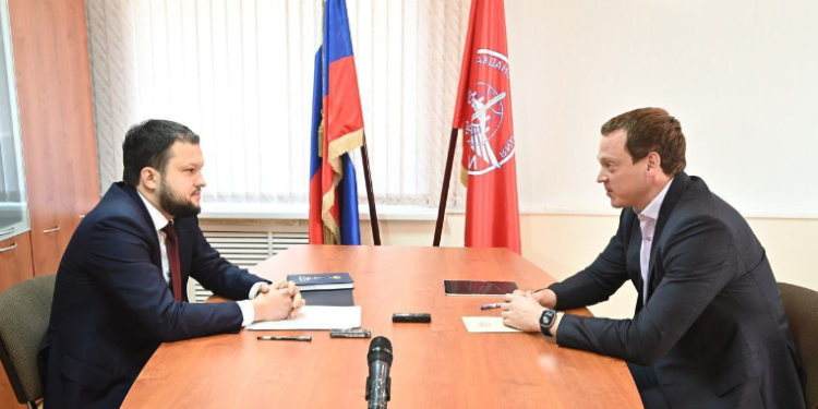 Глава Росавиации Дмитрий Ядров посетил Сасовское летное училище Глава Росавиации Дмитрий Ядров посетил Сасовское летное училище