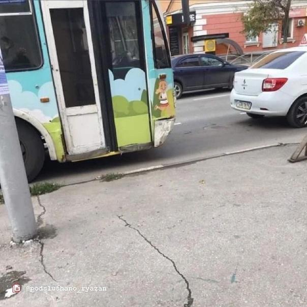 Мэр Рязани: троллейбус с "самодельной" дверью сняли с линии
