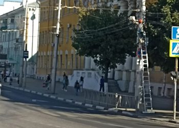 Рязанских водителей предупредили об установке камеры видеонаблюдения на остановке «Дом художника»