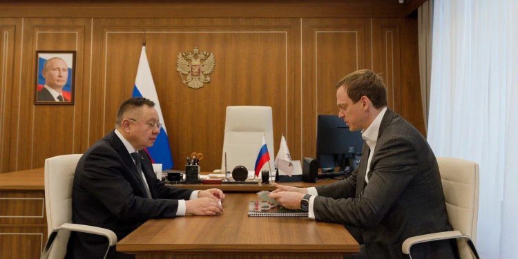 Губернатор Малков встретился с главой минстроя РФ Файзуллиным