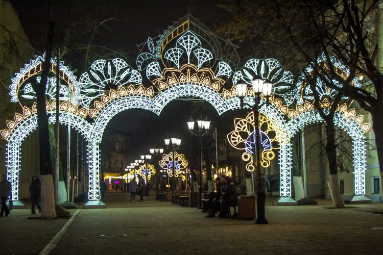 В мэрии Рязани объявили о подключении новогодней иллюминации на городских улицах