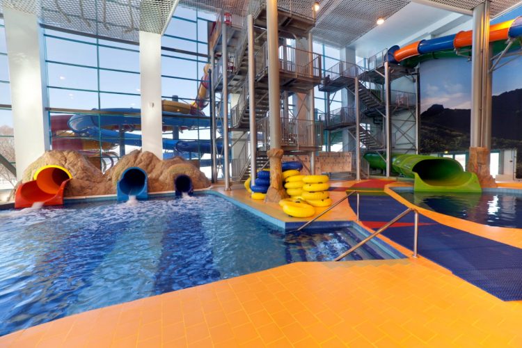 В рязанском аквапарке "Окская жемчужина" отреагировали на ситуацию с ребенком, получившим травму