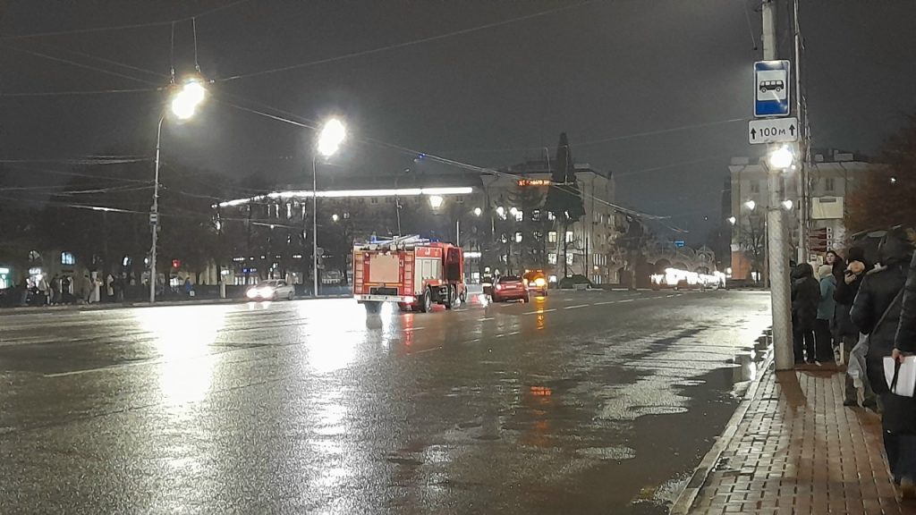 В центре Рязани столкнулись две легковушки