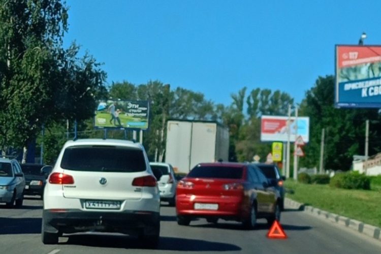 В Рязани около НИТИ столкнулись машины