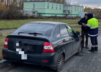 Под Рязанью 22-летний водитель на Lada Priora улетел в кювет и врезался в столб Под Рязанью 22-летний водитель на Lada Priora улетел в кювет и врезался в столб