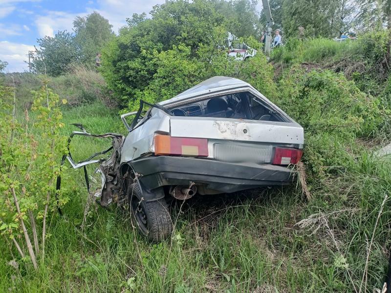 При опрокидывании автомобиля в Сараевском районе пострадали два человека