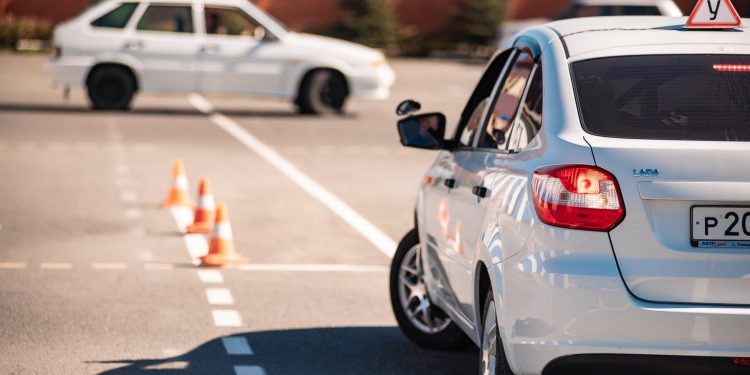 С весны в России изменится обучение в автошколе