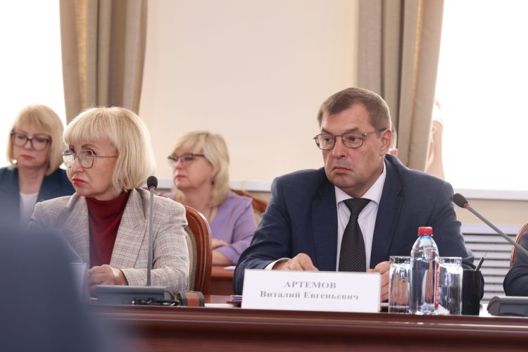 Мэр Артемов заявил, что службу озеленения в Рязани необходимо усилить