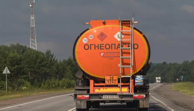 Новые правила аттестации оставили АЗС без бензовозов