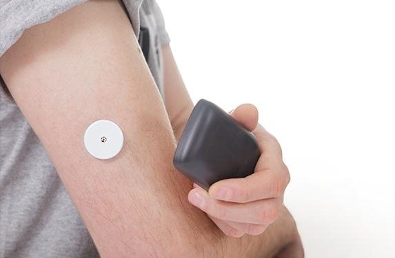 Рязанских детей снабжают опасными сенсорами инсулина. Родители взывают к Минздраву