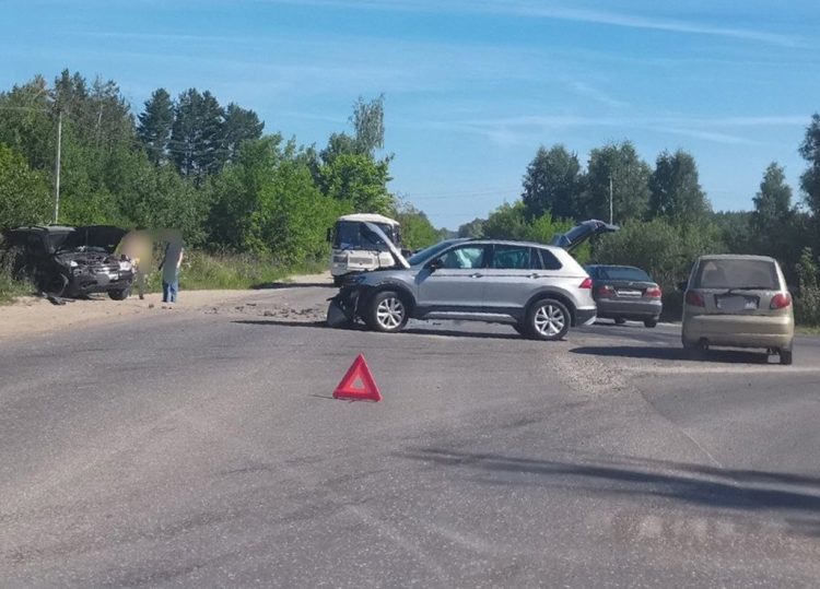 В рязанском Касимове столкнулись две иномарки