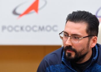 В возрасте 40 лет умер замглавы Роскосмоса Максим Овчинников