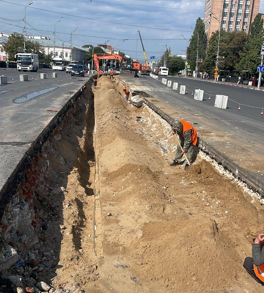 На Первомайском проспекте приступили к демонтажу старой теплотрассы