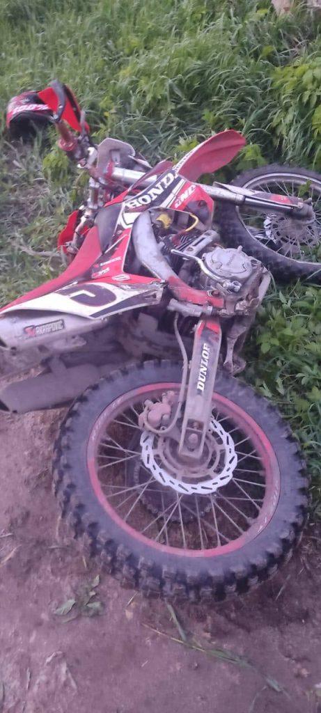 В Сапожковском районе 26-летний мотоциклист врезался в стену