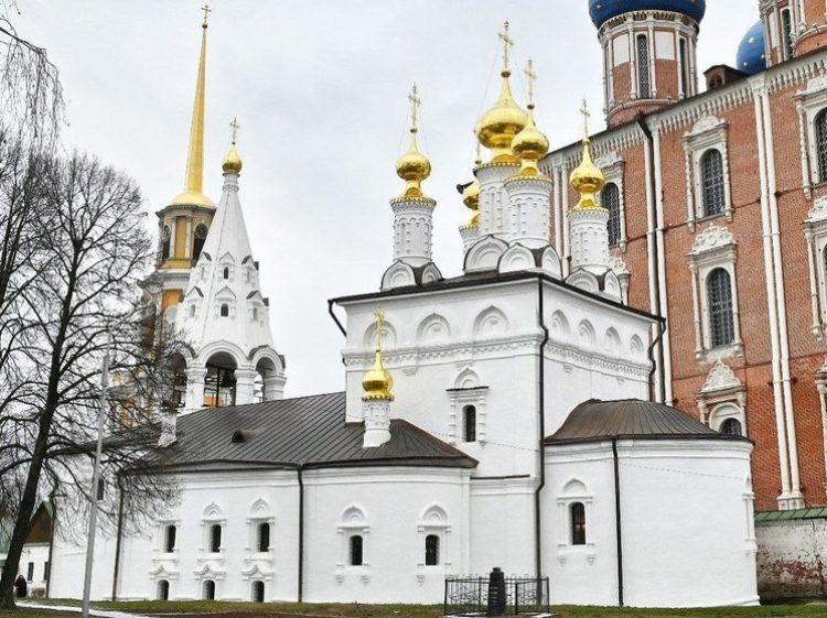 В Рязани завершились работы по обновлению Богоявленской церкви