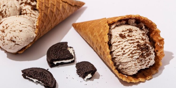 Врач Кабанов: от мороженого с Е-добавками следует отказаться