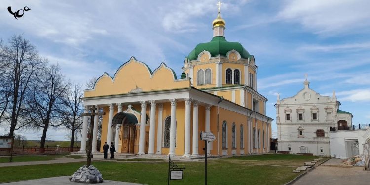 В Рязанский кремль привезли ковчег с мощами преподобной Евфросинии Полоцкой В Рязанский кремль привезли ковчег с мощами преподобной Евфросинии Полоцкой