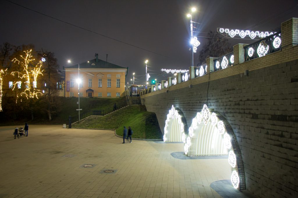 В мэрии Рязани объявили о подключении новогодней иллюминации на городских улицах