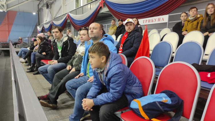 12 ноября ХК «КПРФ» встретилась с командой «РГВВДКУ»