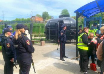 Покой рязанцев в майские праздники охраняли 465 полицейских и росгвардейцев Покой рязанцев в майские праздники охраняли 465 полицейских и росгвардейцев