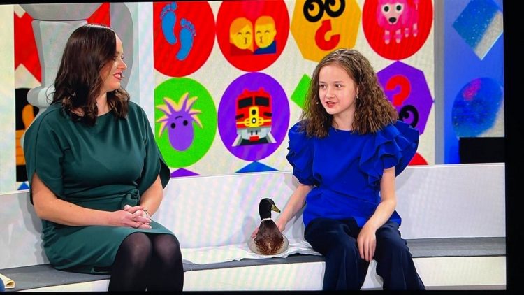 Ветврача из Скопинского района вместе с дочерью показали в передаче «Видели видео?»