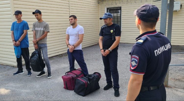 Из России выдворили и депортировали нарушавших закон в Рязанской области мигрантов