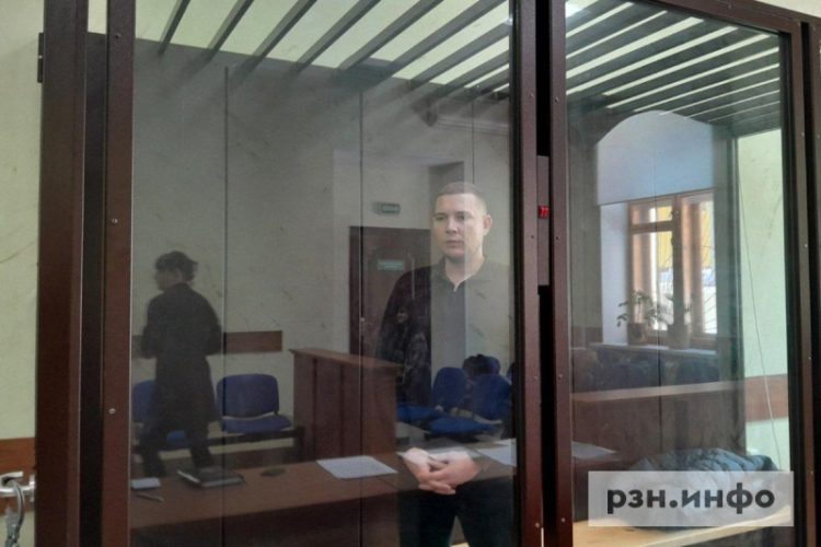 Директор УК, с дома которого наледь убила рязанку, попадет в СИЗО