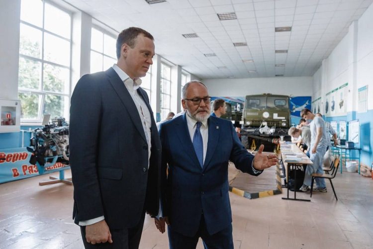 Малков рассказал о развитии регионального отделения ДОСААФ в Рязани