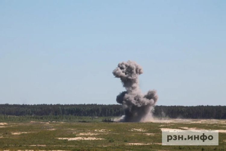Беспилотник уничтожен силами ПВО над Рязанской областью днем