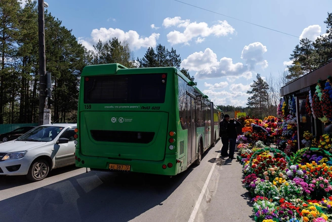 Власти Рязани увеличивают число автобусов до кладбищ Власти Рязани увеличивают число автобусов до кладбищ