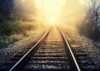 В Скопине провели ремонт на вокзале, центральной лестнице и платформе В Скопине провели ремонт на вокзале, центральной лестнице и платформе