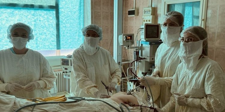 Хирурги рязанской ОКБ спасли 40-летнюю пациентку с миомой матки