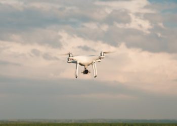 Школьников и студентов из Рязанской области обучат гражданскому применению дронов Школьников и студентов из Рязанской области обучат гражданскому применению дронов