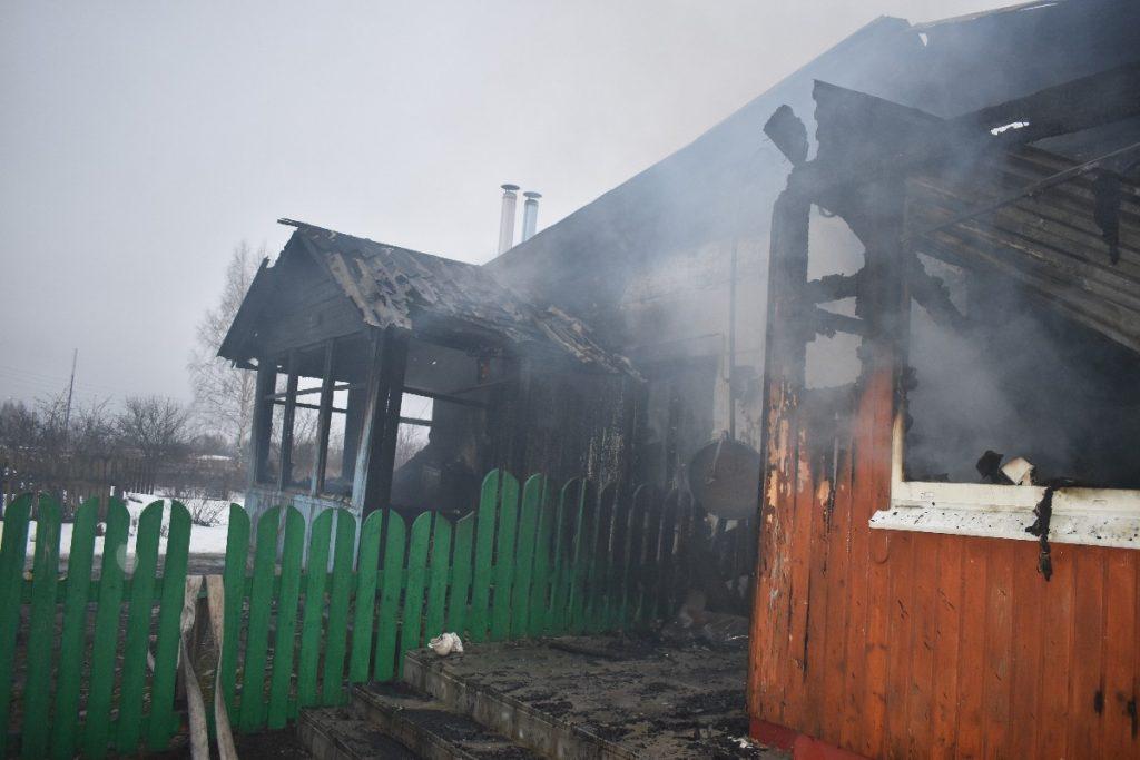 В Путятинском районе сгорел жилой двухквартирный дом