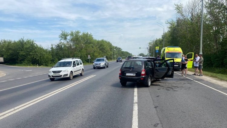 В ДТП под Рязанью пострадали 13-летний подросток и 5-летний ребенок
