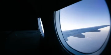 Два американских самолета подали сигнал бедствия после смены курса