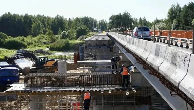 Дорожники ремонтируют мосты в Рязанской области, два уже готовы