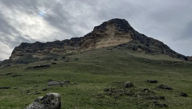 Две туристки исчезли в горах Кавказа в поисках жениха
