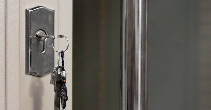 На улице Колхозной в Рязани нашли мертвую женщину