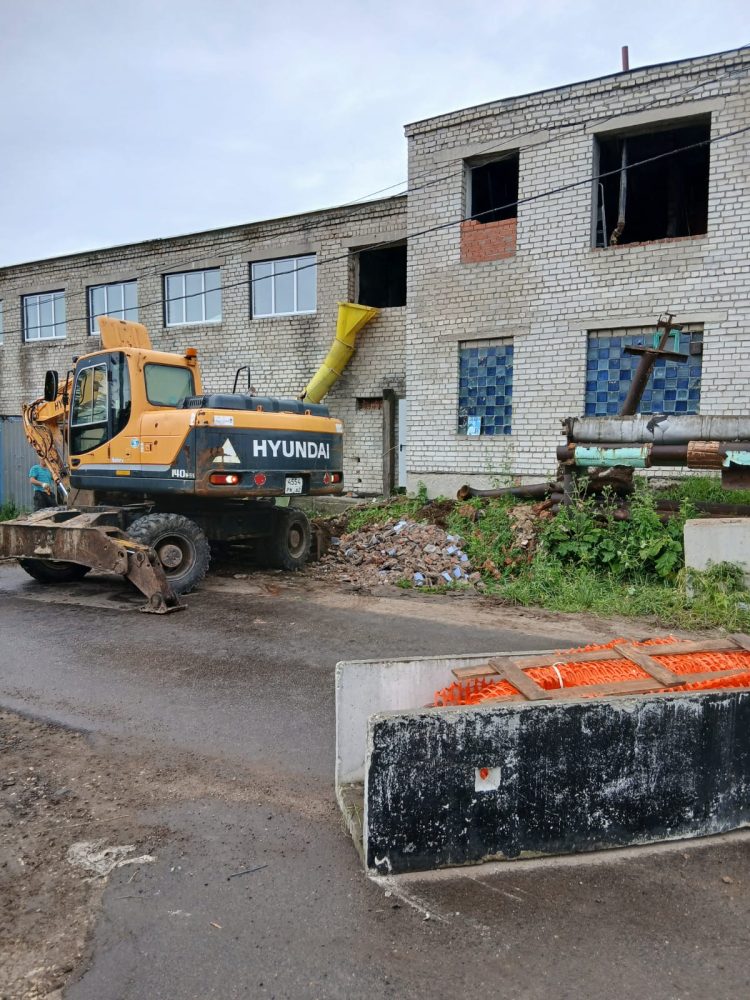 Капремонт в рязанской спортшколе "Единство" завершат к 20 августа