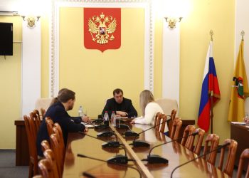 Рязанка пожаловалась мэру на шумный караоке-бар и вытяжку корейского кафе
