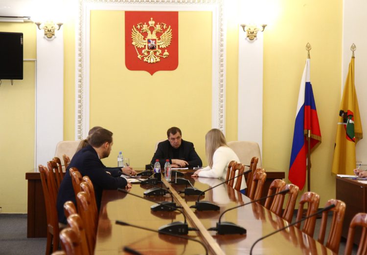 Рязанка пожаловалась мэру на шумный караоке-бар и вытяжку корейского кафе